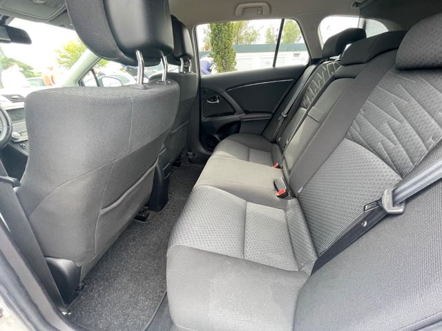 Toyota Avensis  Kombi Executive