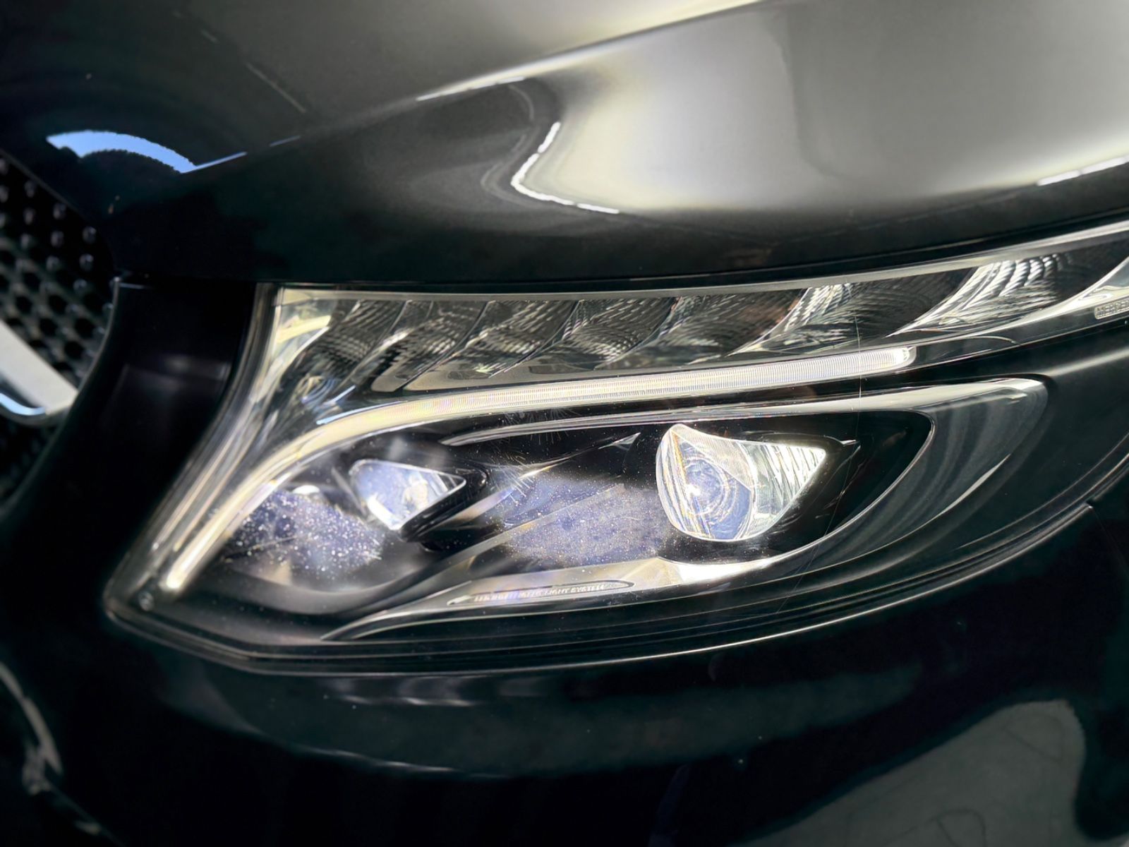 Fahrzeugabbildung Mercedes-Benz V300d 4MATIC Marco Polo|LANG|AMG|LEDER|KÜCHE|