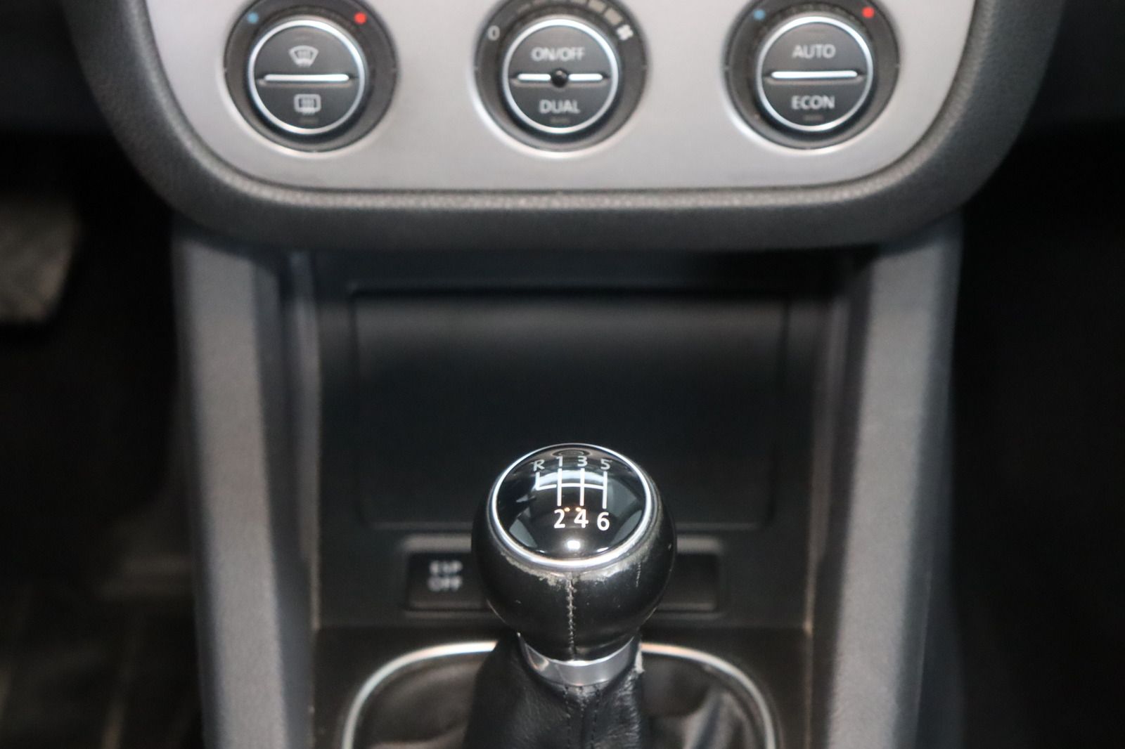 Fahrzeugabbildung Volkswagen Golf V 2.0 TDI DPF Sportline * AAC * Sitzhzg *