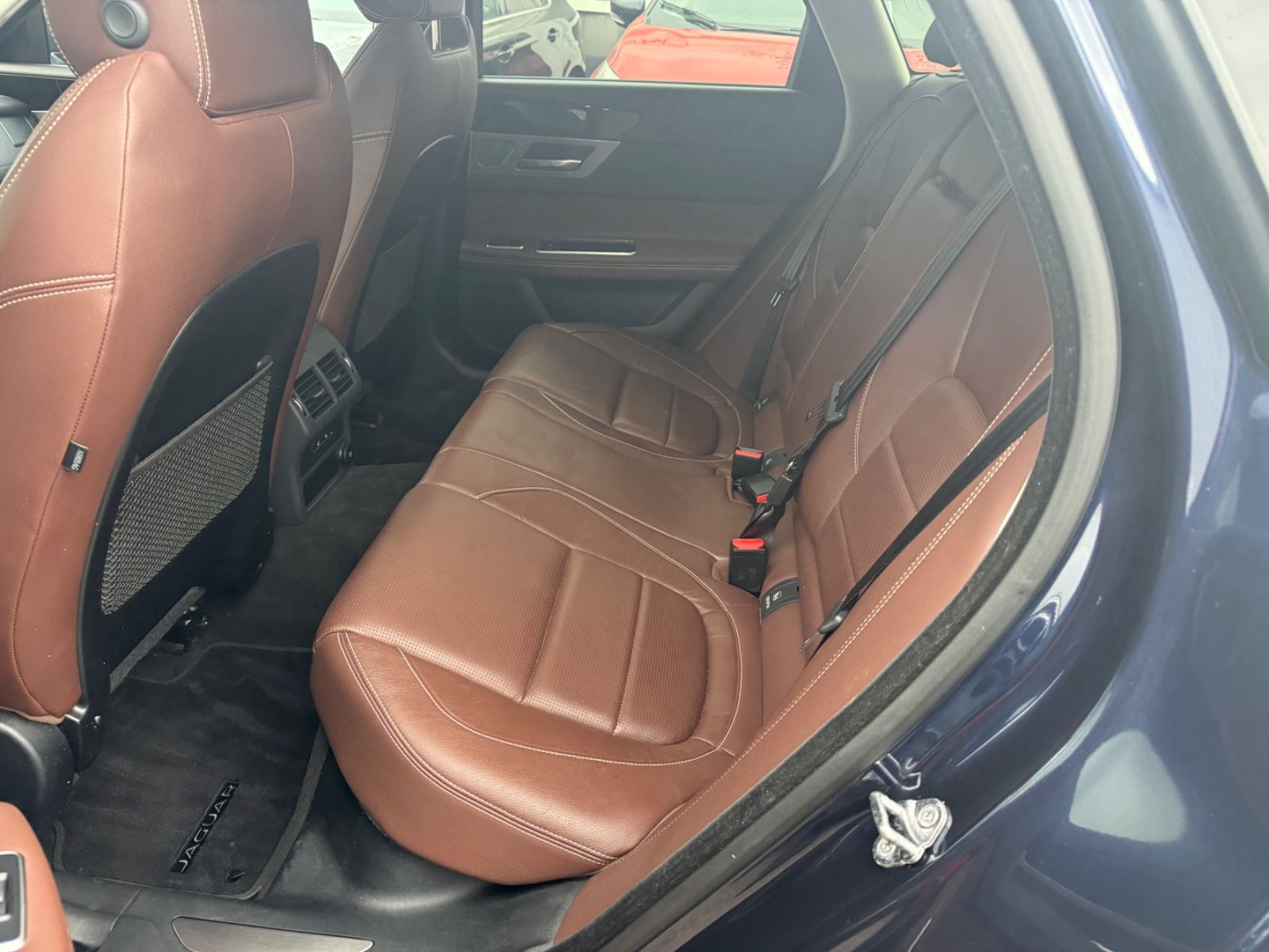 Fahrzeugabbildung Jaguar XF Sportbrake R-Sport AWD Leder+Navi+HUD+LED