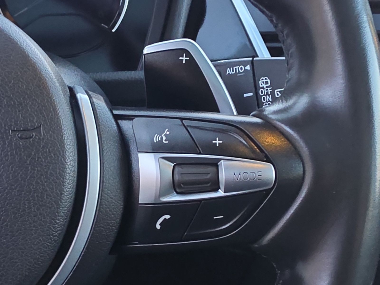 Fahrzeugabbildung BMW 2 Active Tourer 218 d Sport Line Sport-Automatik
