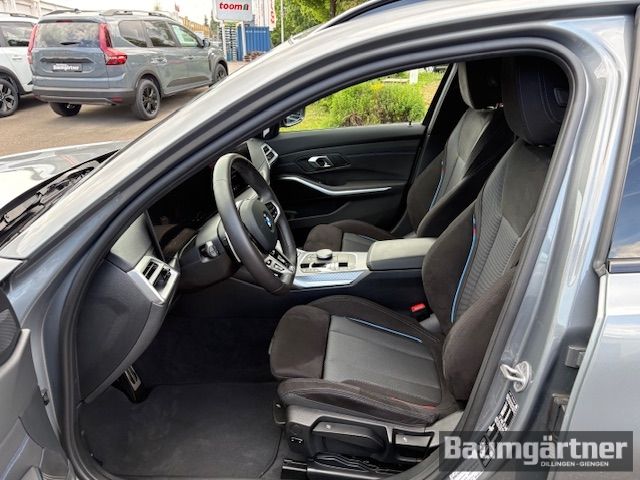 Fahrzeugabbildung BMW 330 i xDrive M-Sport Touring Kamera/ACC/Sitzh.