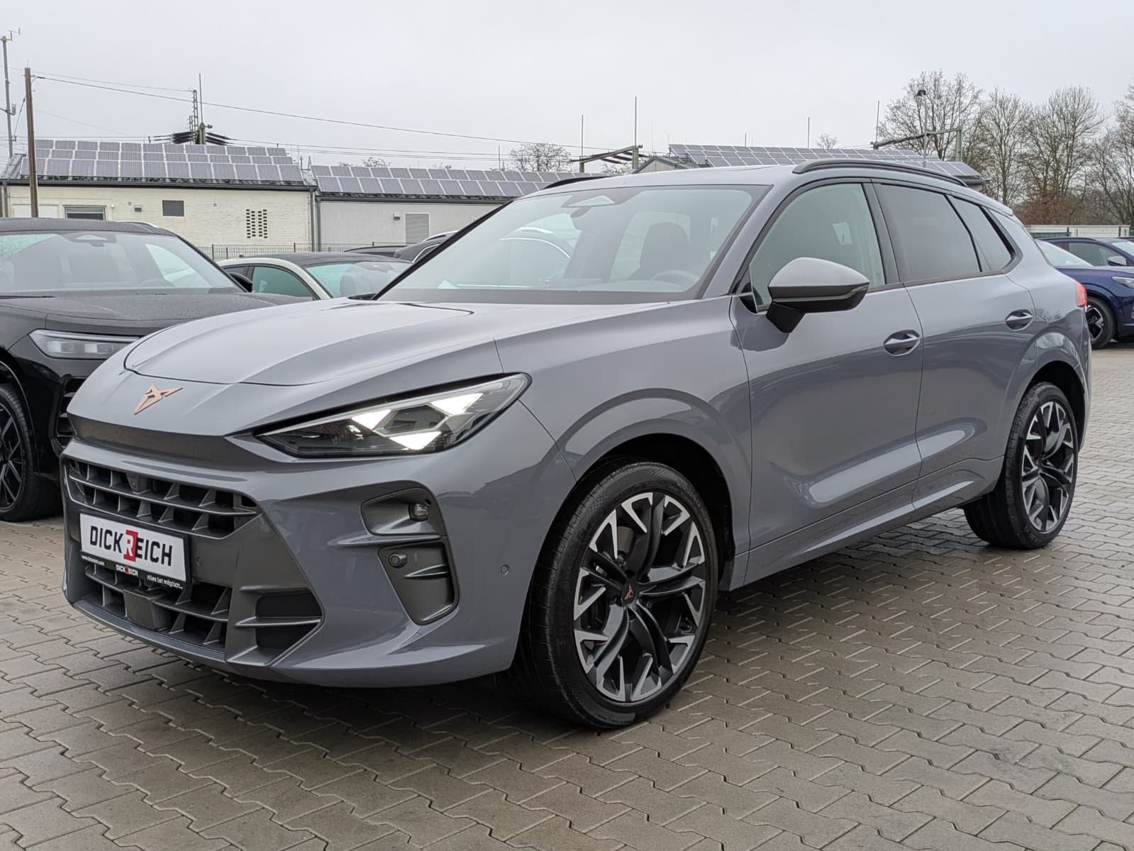 Fahrzeugabbildung CUPRA Terramar 2.0 TSI 4D VZ HUD*MATRIX*PANO*DCC*20"