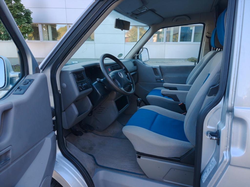 Volkswagen T4 Caravelle