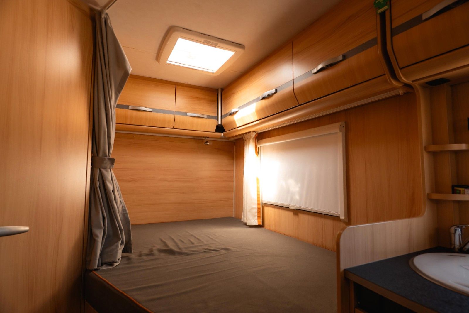 Fahrzeugabbildung Fiat Ducato Alkoven *6 Schlafplätze*Markise*Klima*