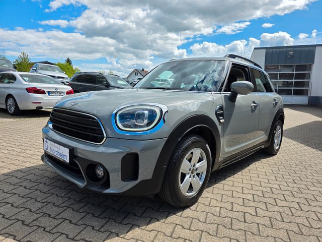 MINI Countryman Cooper Essential Trim Automatik/LED