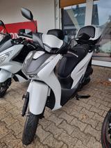 Honda SH125i mit Topcase - nur 130km - wie neu - HONDA SH 125I
