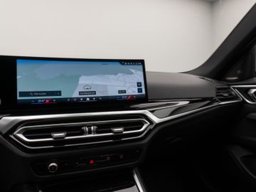 Fahrzeugabbildung BMW i4 eD35 Gran Coupé Glasdach Kamera DAB H/K Komfo