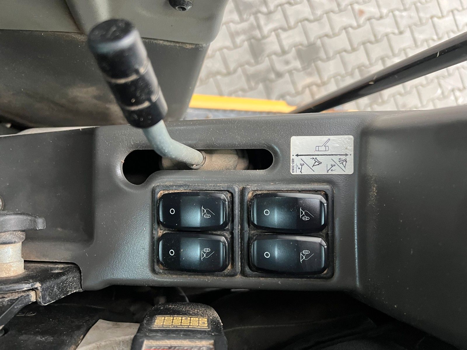 Fahrzeugabbildung CAT MH3024 / MH 3024 / Greifer / 2018 / 10.735h