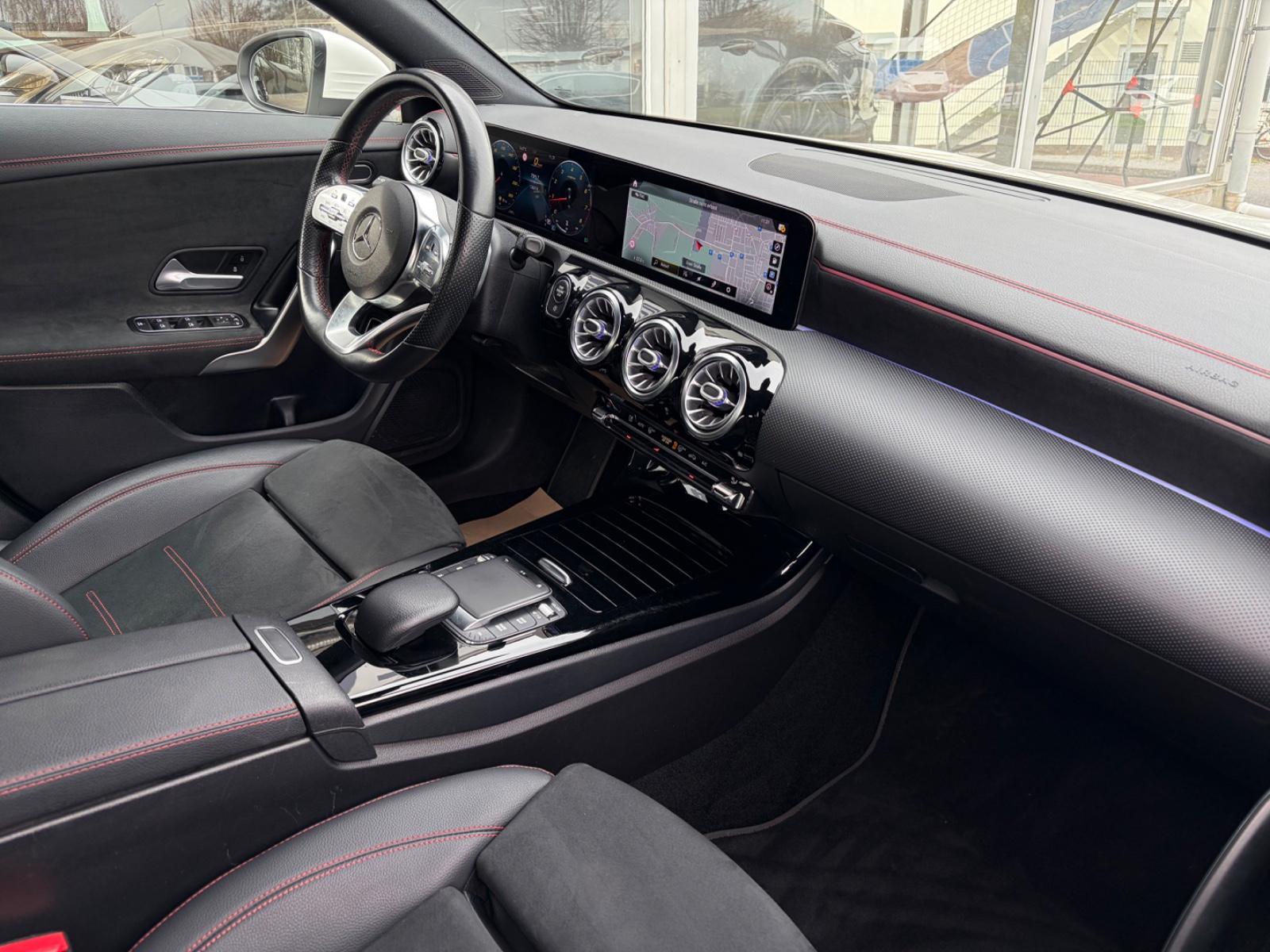 Mercedes-Benz CLA AMG Line Widescreen/DAB, миниатюра 22
