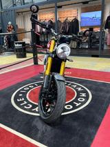 Triumph Speed 400 Garantie Wenig KM Top Zustand - TRIUMPH SPEED