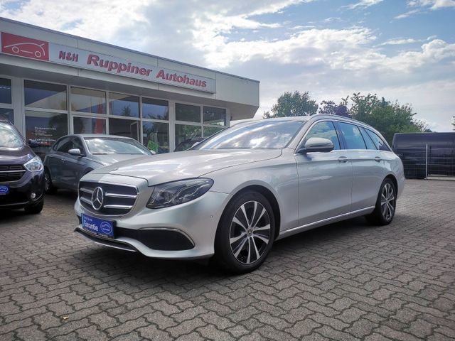 Mercedes-Benz E 220 d T-Modell  4Matic Avantgarde+Sport-Style