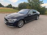 BMW 750i- Prominenter Eigentümer - seriöses Fahrzeug