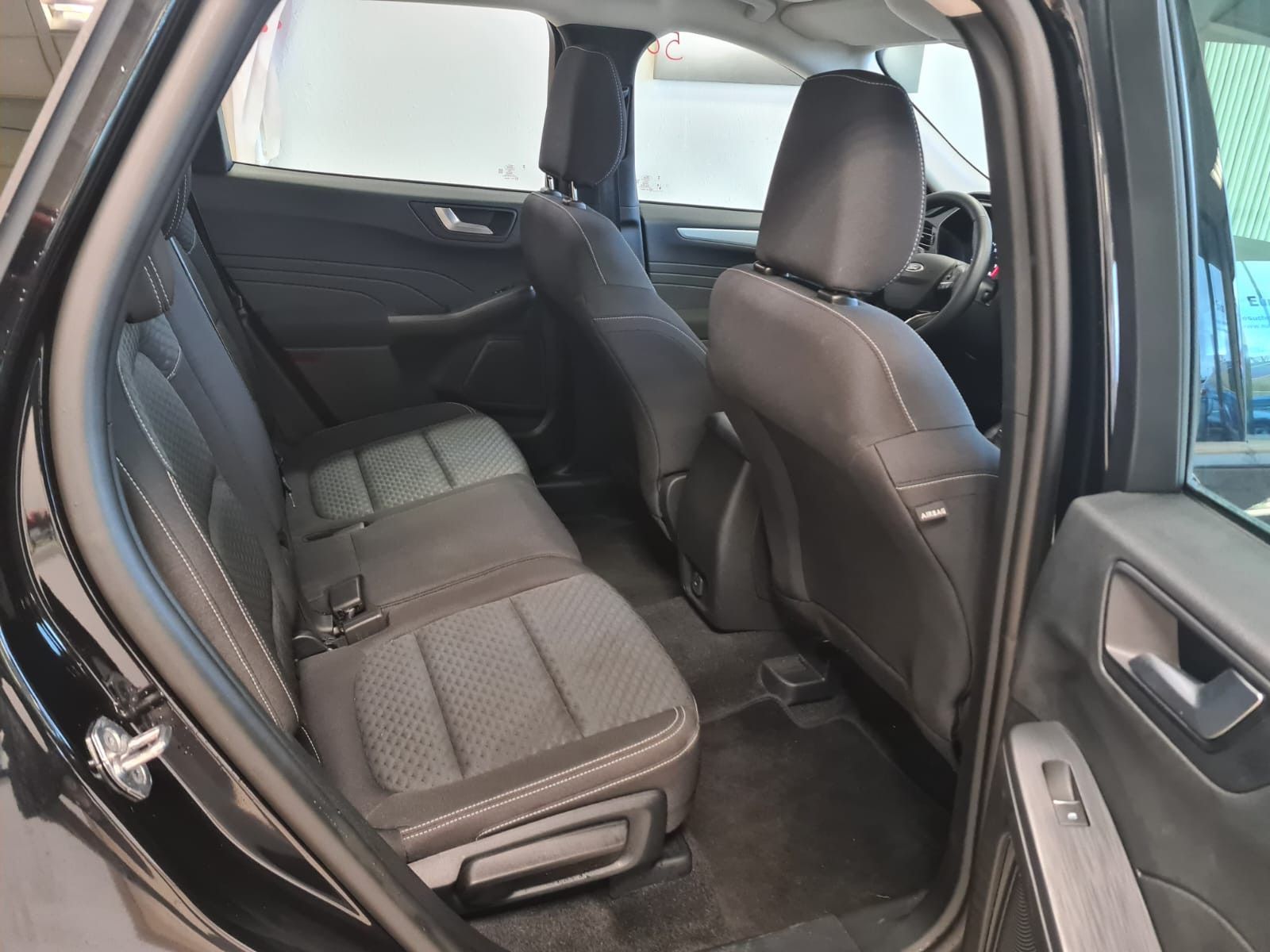 Fahrzeugabbildung Ford Kuga Cool & Connect / LED / 1. HAND