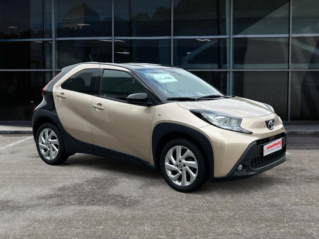 Fahrzeugabbildung Toyota Aygo X Pulse