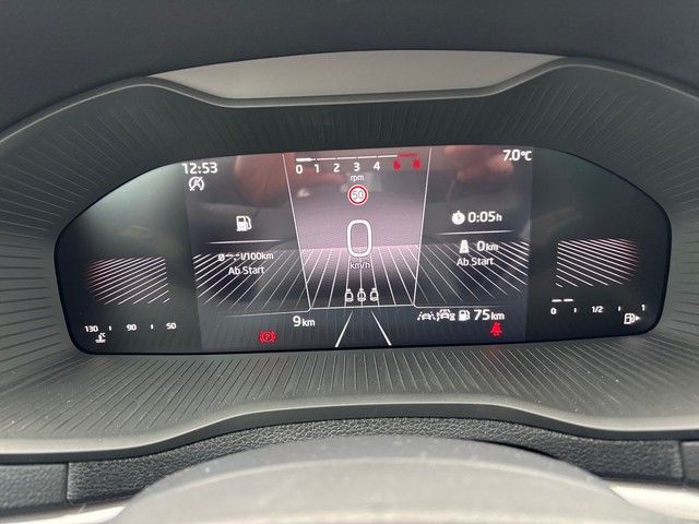 Fahrzeugabbildung SKODA Karoq 1.5 TSI Tour + ACC+SHZ+LED+AHK+GRA+