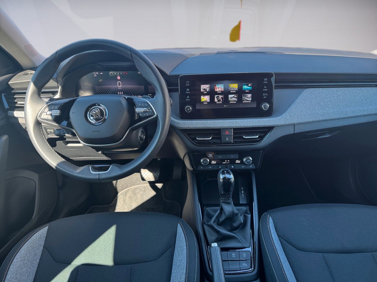 Fahrzeugabbildung SKODA Scala Selection 1.0 TSI
