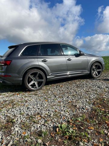 Audi Q7 55 TFSI quattro S line