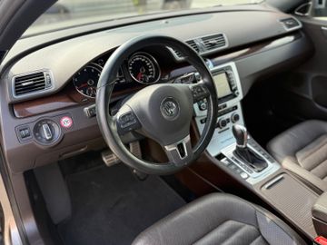 Volkswagen Passat Alltrack - 11