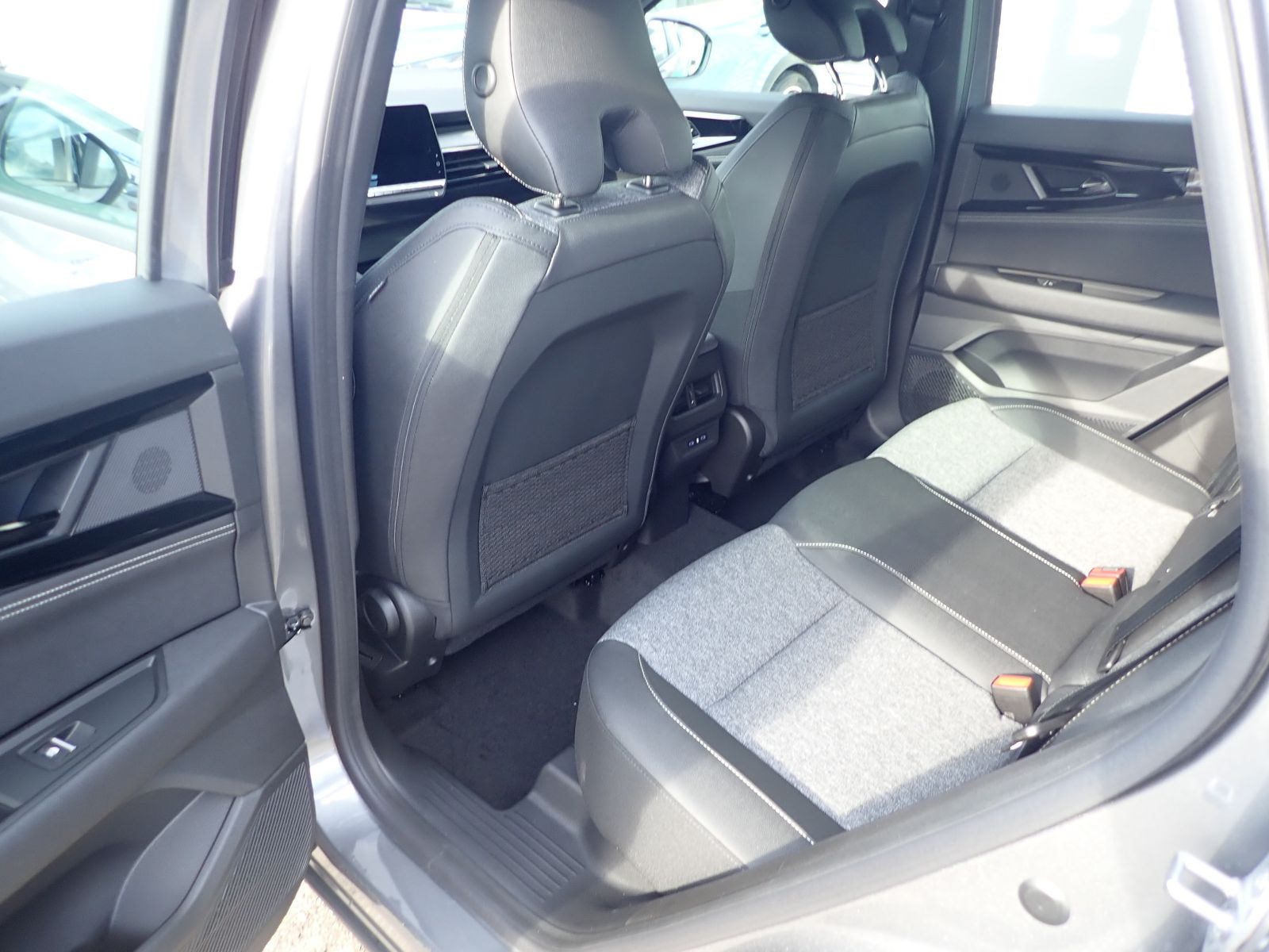 Fahrzeugabbildung Renault Austral Evolution Mild Hybrid 150 Automatik