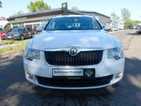 Skoda Superb Combi 2,0 TDI Elegance Pano Leder Navi - Skoda Superb aus 2012