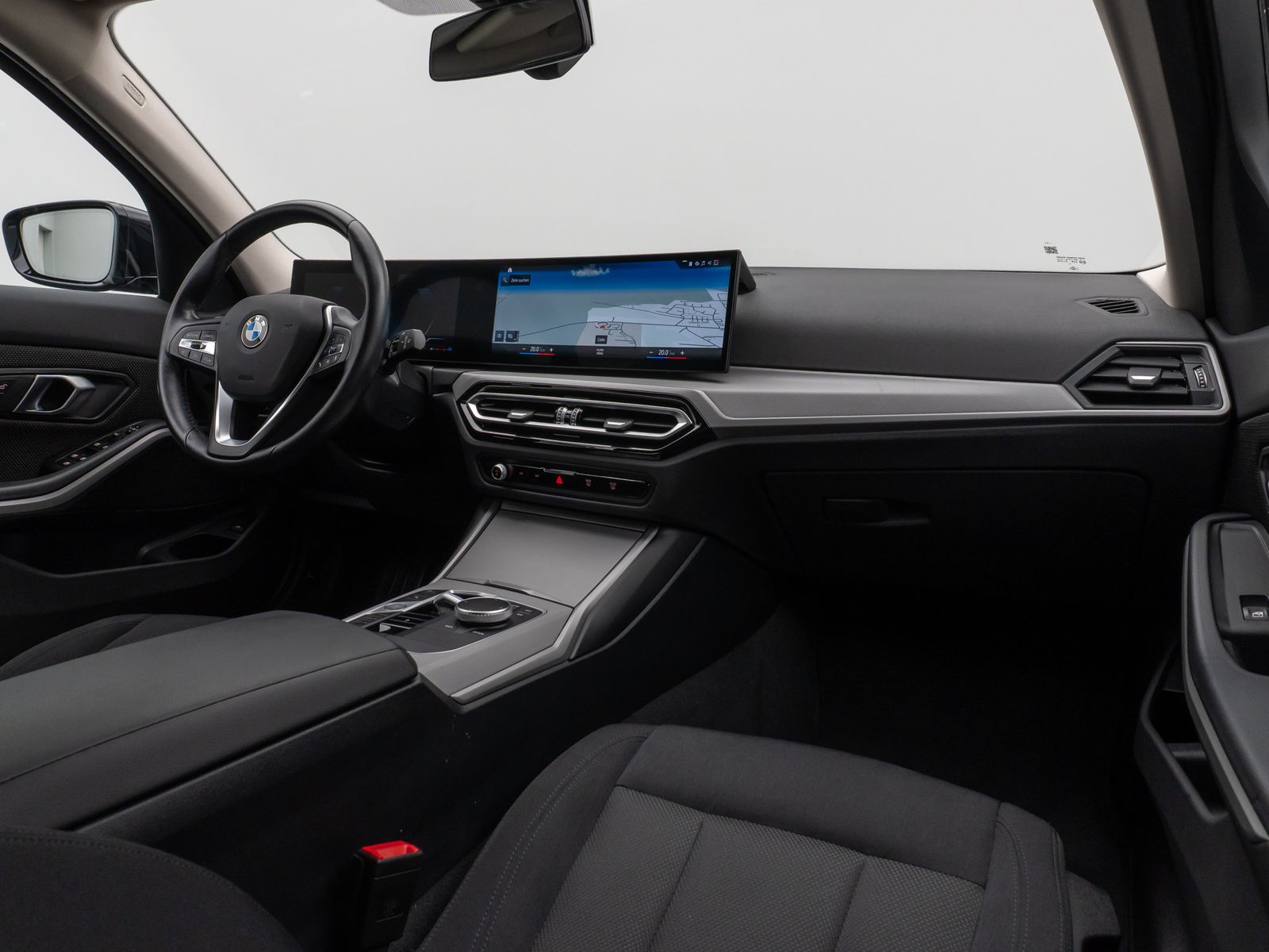Fahrzeugabbildung BMW 320d xD  Kamera DAB MSport Fernlichtassis 18Zoll