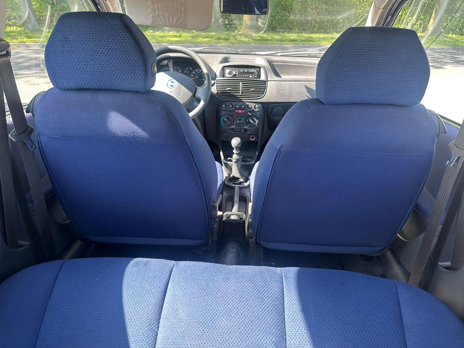 Fiat Punto 1.2 8V Active*TÜV NEU*