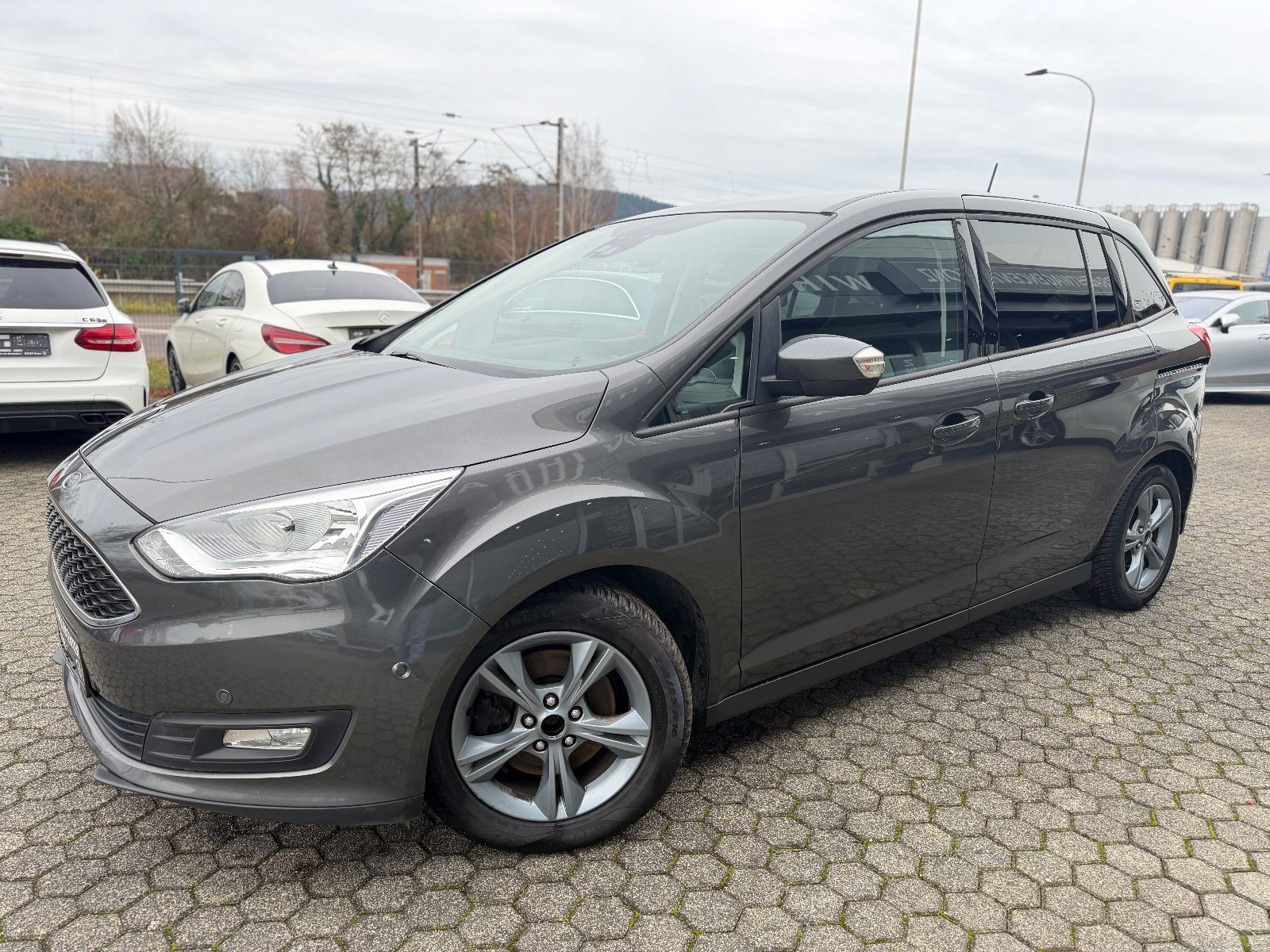 Ford Grand C-Max - 1