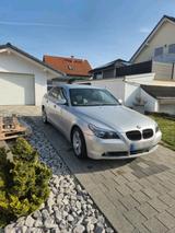 BMW E60 525i - BMW 525: E60