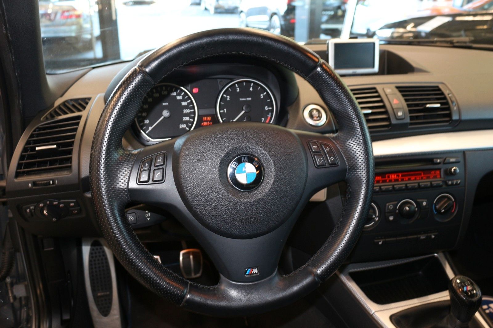 BMW 118i M Sportpaket 2. Hand*AT Motor*