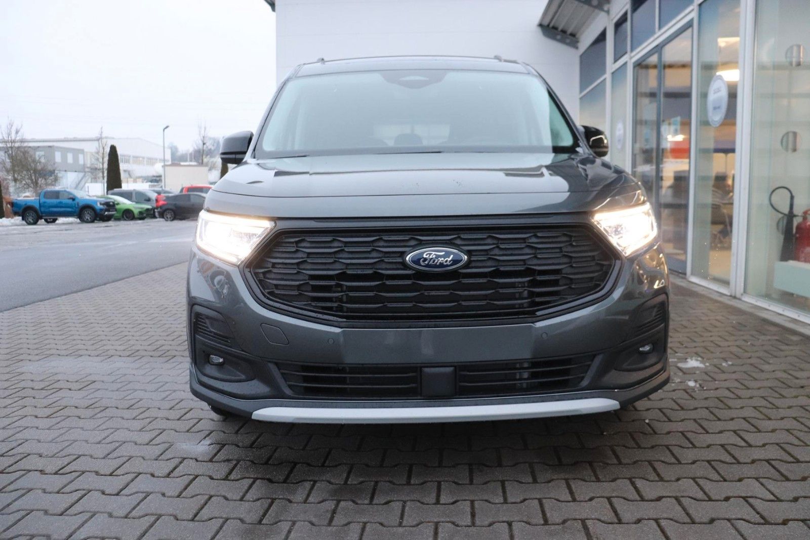 Ford Grand Tourneo Connect Active 3,99% FIN* imagem 3