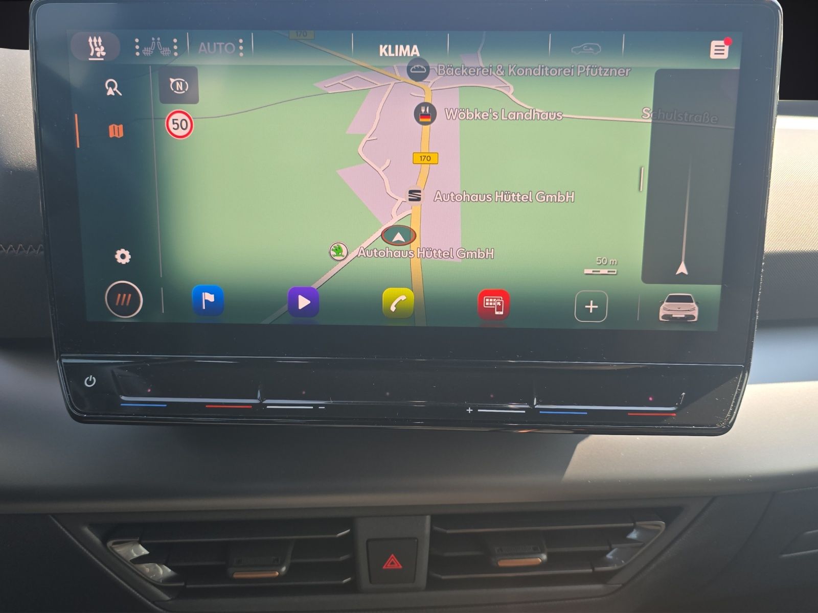 Fahrzeugabbildung CUPRA Born LED Navi ACC 4xSHZ RFK AREA VIEW