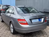 Mercedes-Benz C 180 Kompressor Automatik - Mercedes-Benz C 180 mit Benzin-Antrieb: Grau, Limousine