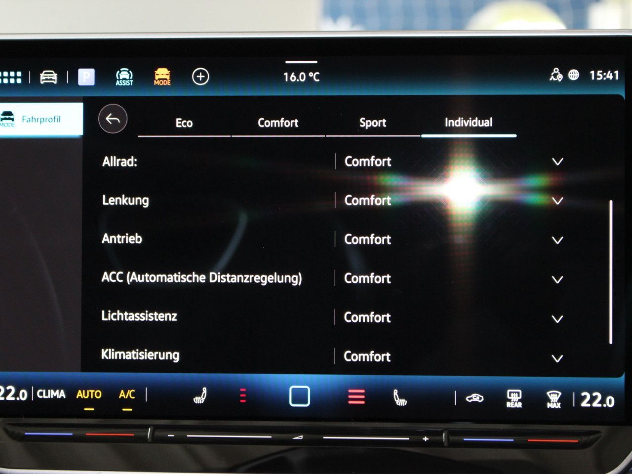 Fahrzeugabbildung Volkswagen Passat Variant 2.0 TDI SCR 4M R-LINE