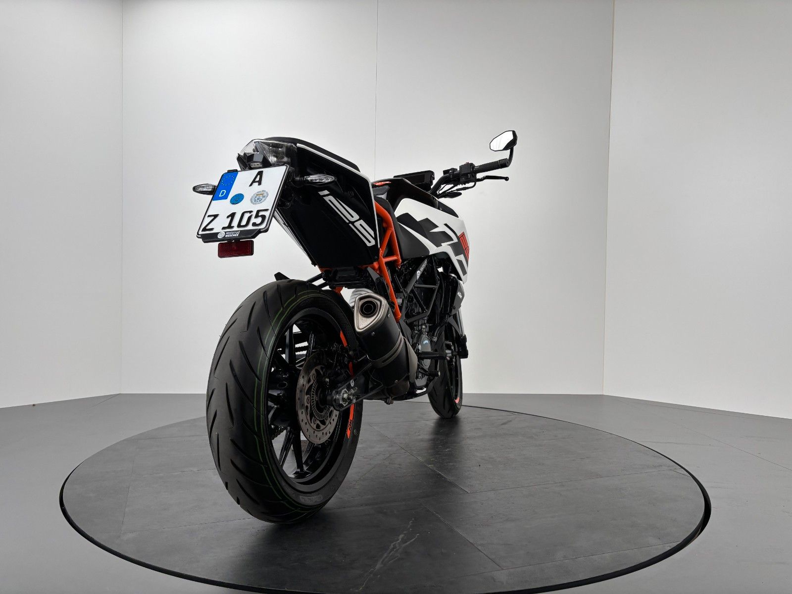 Fahrzeugabbildung KTM DUKE 125 *SERVICE NEU *KURZES HECK
