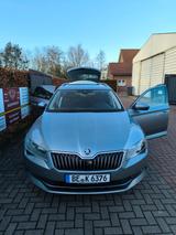 Skoda Superb 2.0 TDI SCR 140kW DSG 4x4 Style Combi - Skoda Superb