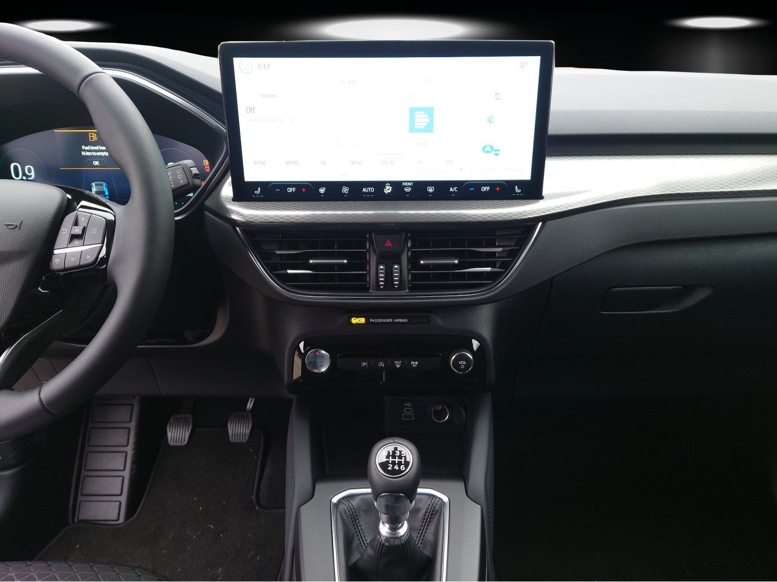 Fahrzeugabbildung Ford Kuga Titanium Navi digitales Cockpit LED Winter