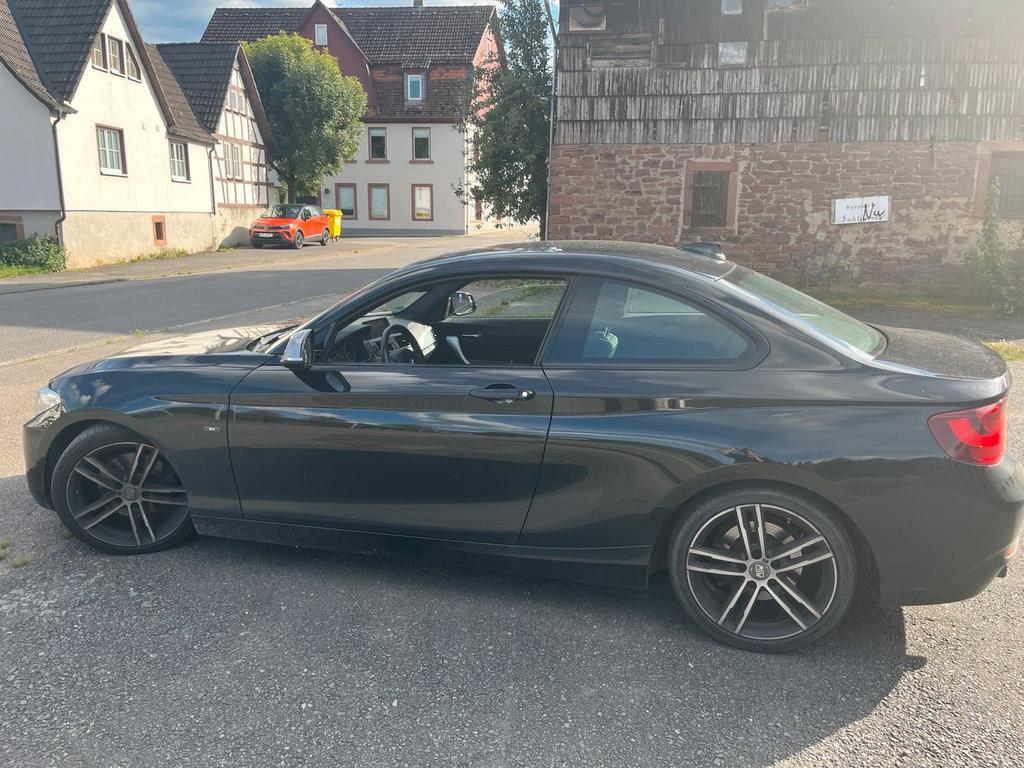 BMW 220