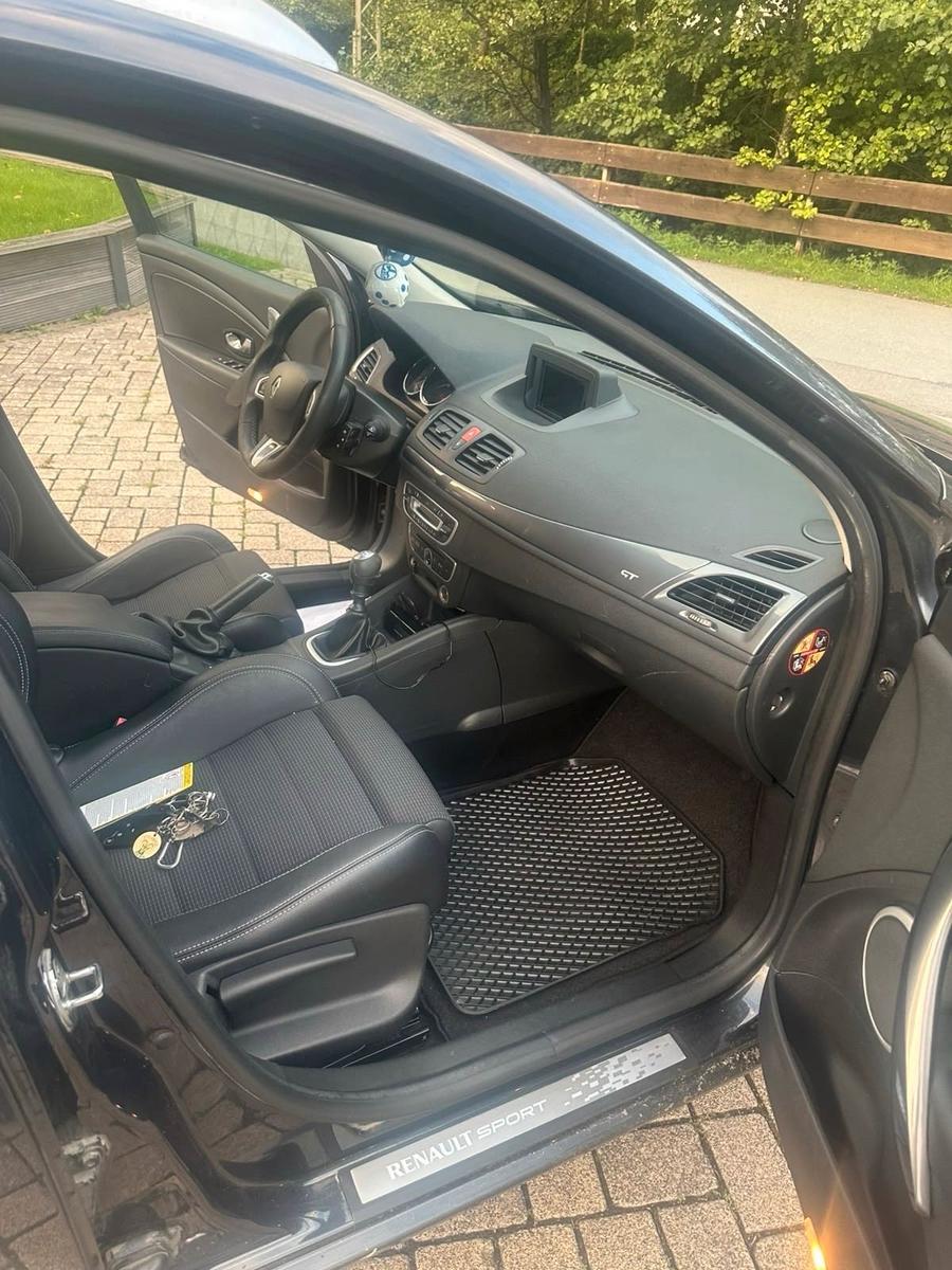 Renault Megane 2011 — photo 8
