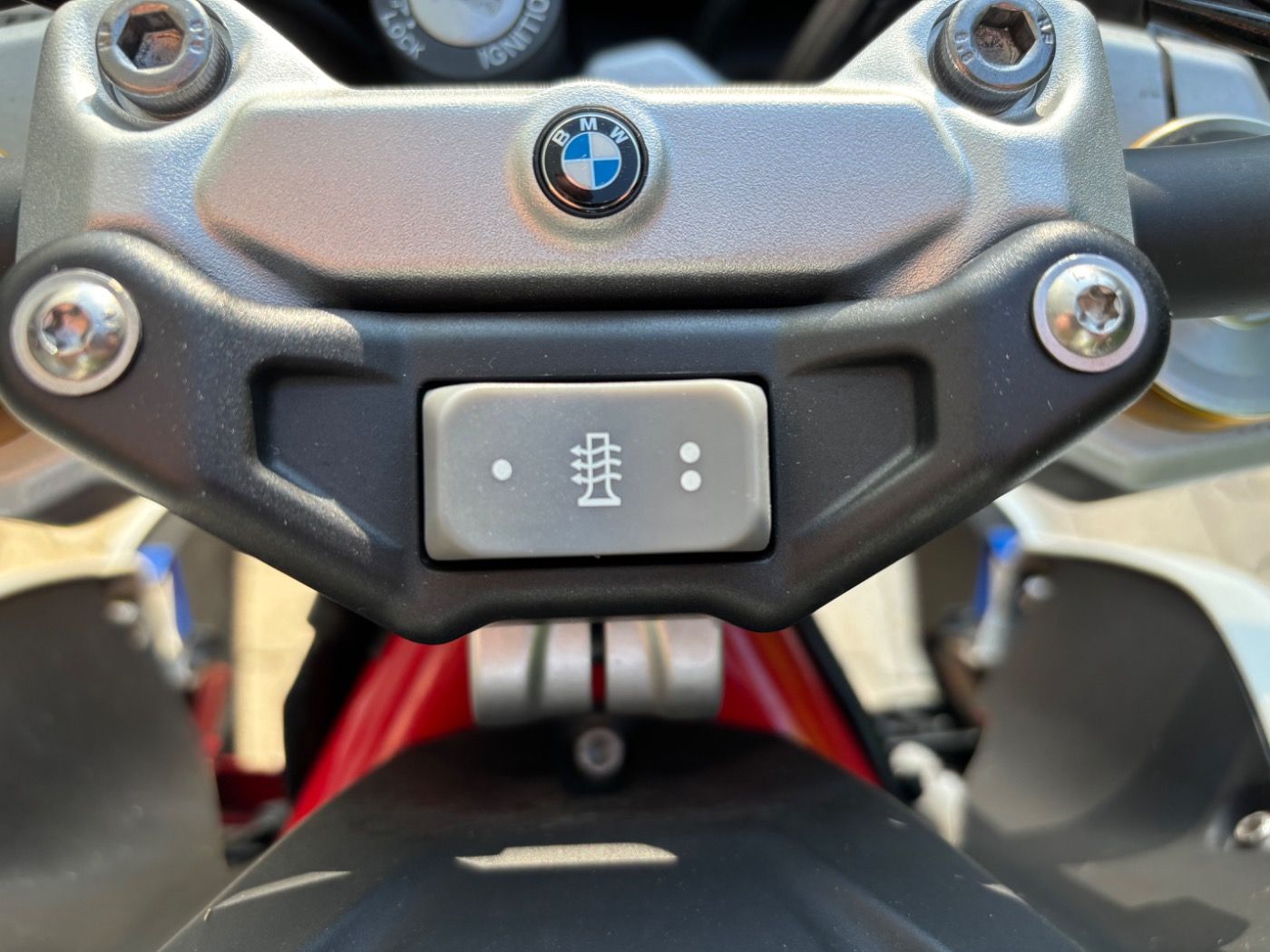 Fahrzeugabbildung BMW G 310 R Style Sport gepflegter Zustand