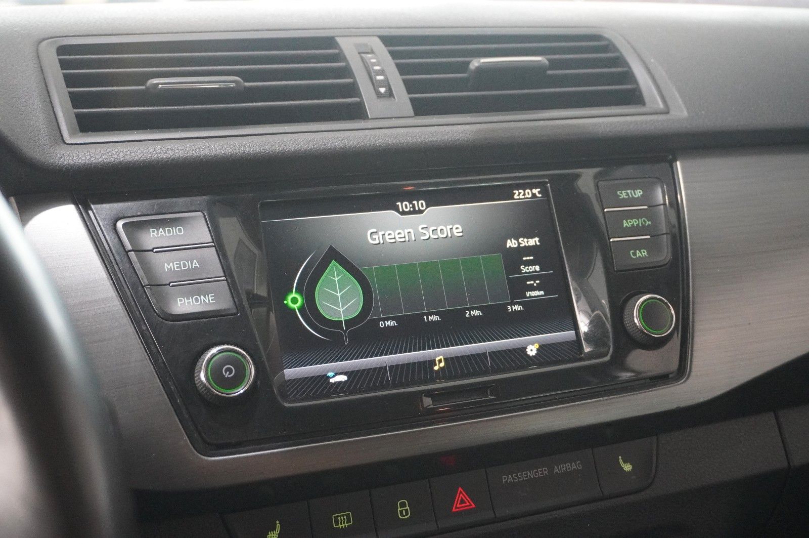 Fahrzeugabbildung SKODA Fabia Combi 1.0 TSI STYLE NAVI/LED/SHZ/PDC/TEMP.