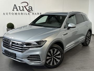 Volkswagen Touareg - 1