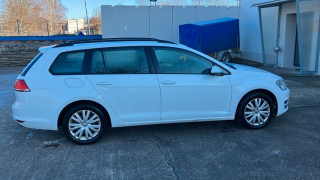 Volkswagen Golf VII Variant Comfortline BMT