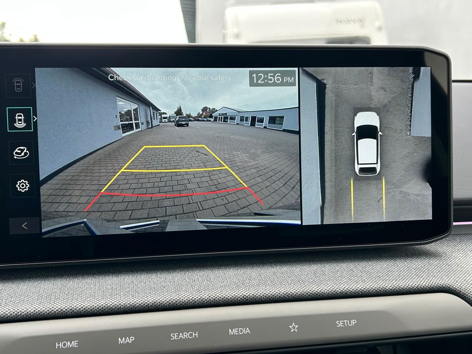 Fahrzeugabbildung Kia EV4 FWD Earth UP TE WIV DWP DE SD