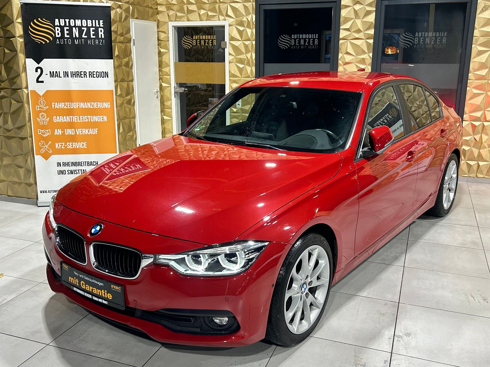 Fahrzeugabbildung BMW 320d SPORT/LEDER/ Advantag/360°/HEAD-UP/AUTOMATI