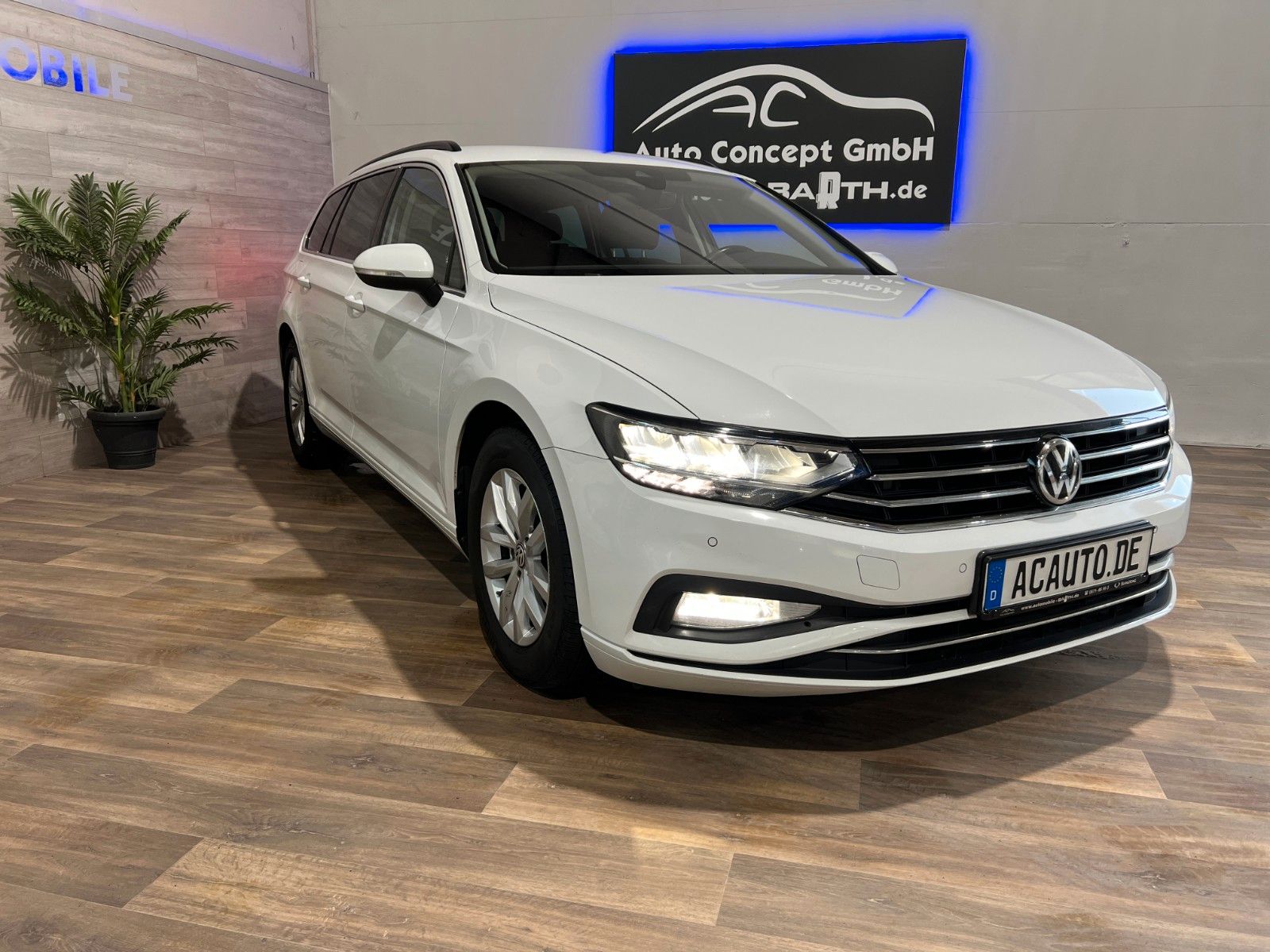 Fahrzeugabbildung Volkswagen Passat Variant Business 2,0TDI *NAVI*ASSiST*LED