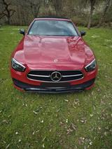 Mercedes-Benz E 220 d 4MATIC Autom. - - Mercedes-Benz E 220: Rot, Leder