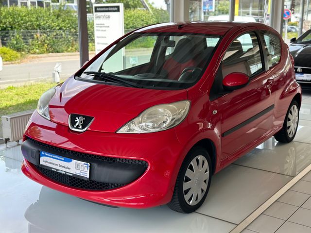 Peugeot 107 Urban Move 70*S-HEFT*KLIMA*WENIG KM!