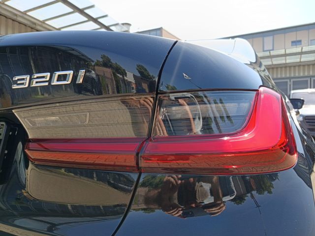BMW 320, 2021 — 12