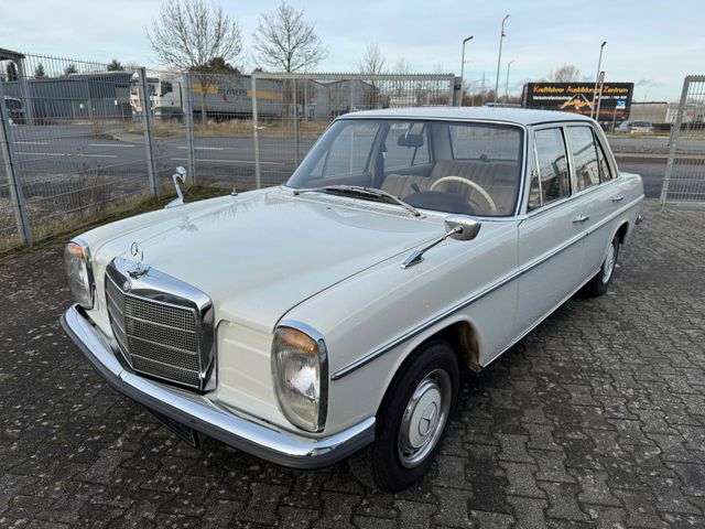 Mercedes-Benz 200 / 200/8